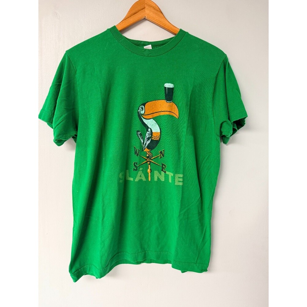 Tultex Slainte Toucan Beer Graphic T-Shirt Medium Green Cotton Short Sleeve